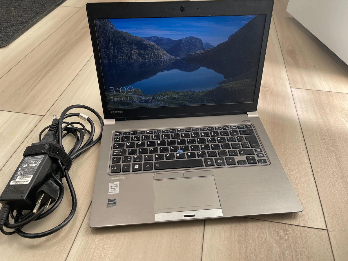 Toshiba 13.3インチノートPC Intel Core i5 Refurbished (Good) - Toshiba Portege Z30-A 13.3 inch Laptop