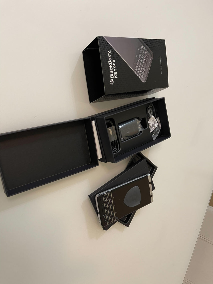 Blackberry Keyone unlocked Silver BBB100-1 open box Formidable Wireless